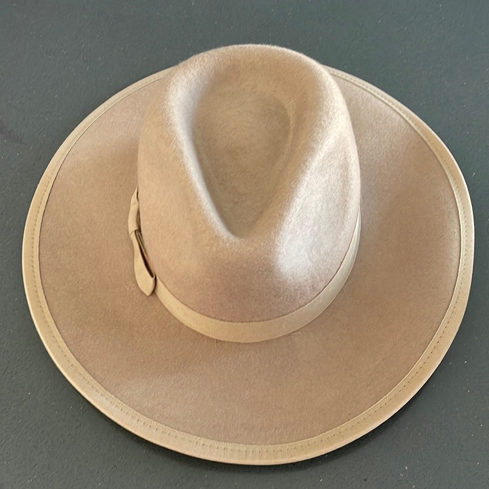 Just Fab women’s hat NWOT